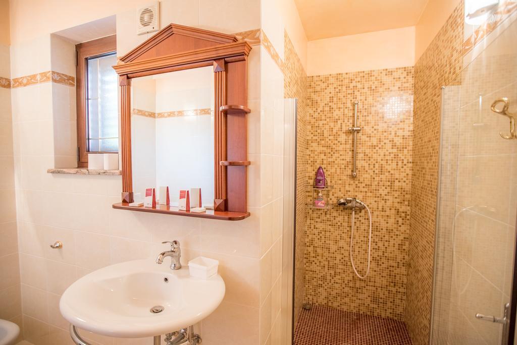 בפורטורוז Apartments Leonarda מראה חיצוני תמונה