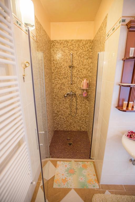 בפורטורוז Apartments Leonarda מראה חיצוני תמונה