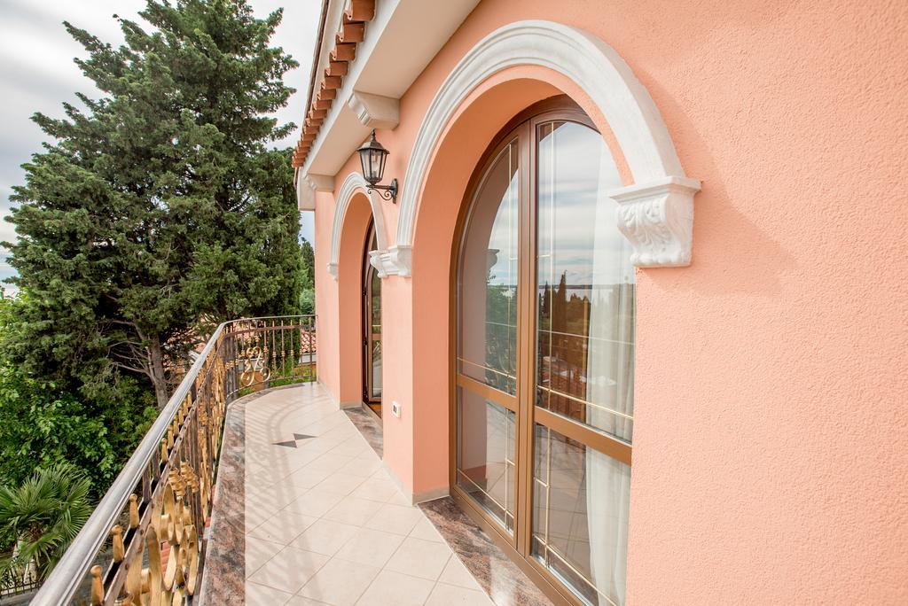 בפורטורוז Apartments Leonarda מראה חיצוני תמונה