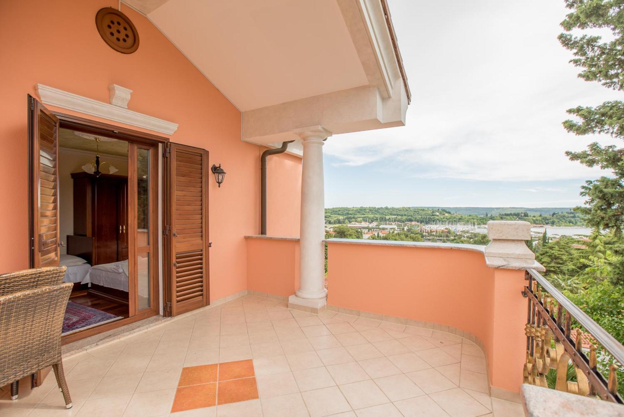 בפורטורוז Apartments Leonarda מראה חיצוני תמונה